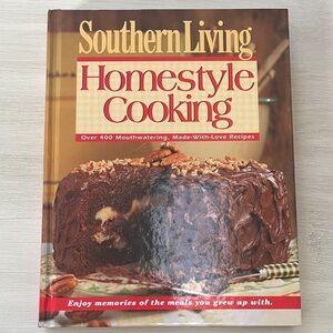 Southern Living Homestyle Cooking Cookbook Hard cover no rips or dog ears